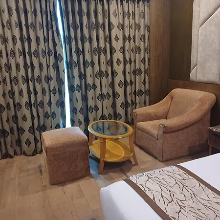 Hotel Benzz Park Chennai-2