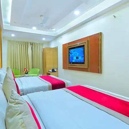 Hotel Northern Palace Just - 1 Min Connaught Place & New Delhi Station-2