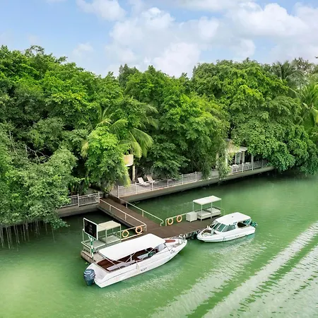 An Lam Retreats Saigon River-2