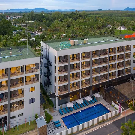 Maikhao Hotel, Phuket-2
