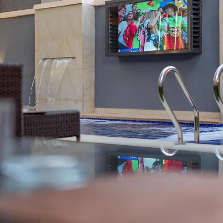 Hadmof Hotel And Suites-3