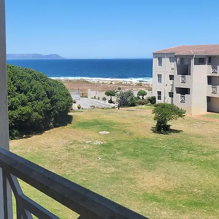 Hermanus Beach Club 104-2
