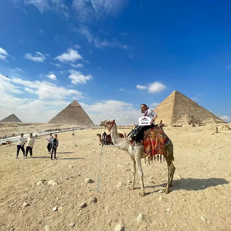 Happy Day Pyramids View Hotel-3