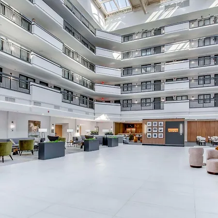 Embassy Suites By Hilton Louisville East-2