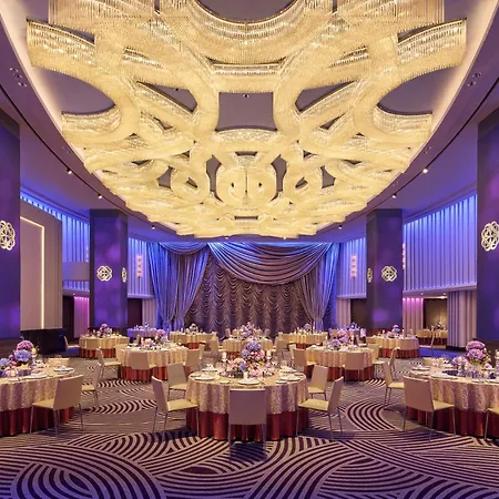 Grand Hyatt Mumbai Hotel And Residences-3