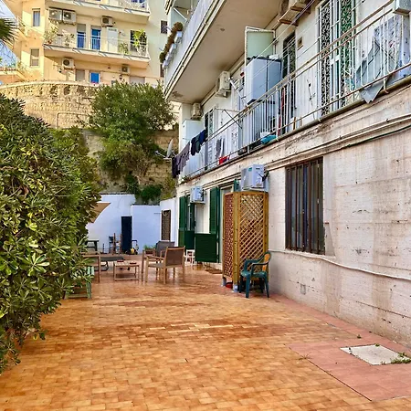 Life In Naples-3