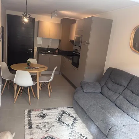 Painestone Apartment-2
