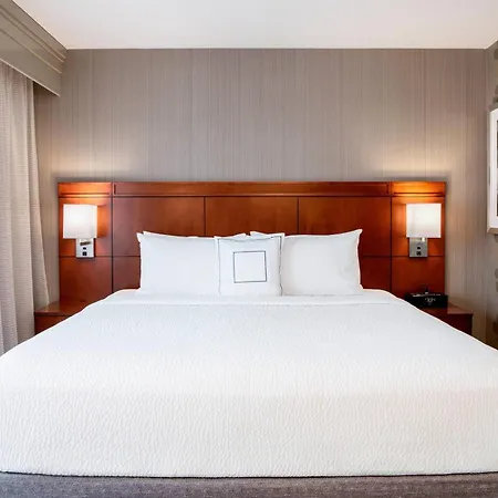 Courtyard By Marriott Edmonton West-3