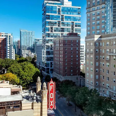 Courtyard By Marriott Atlanta Midtown-3