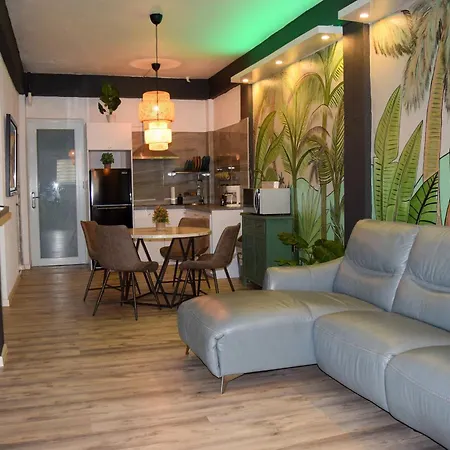 Vss Tropical Oasis In Arecibo - Modern Comfort & Island Vibes-3