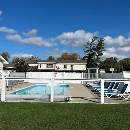 Centennial Motel-2