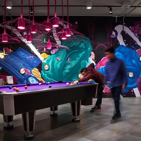 Moxy Bandung-2