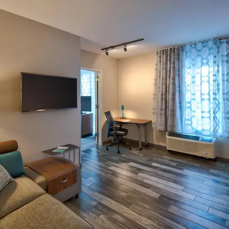 Towneplace Suites By Marriott Miami Airport-3