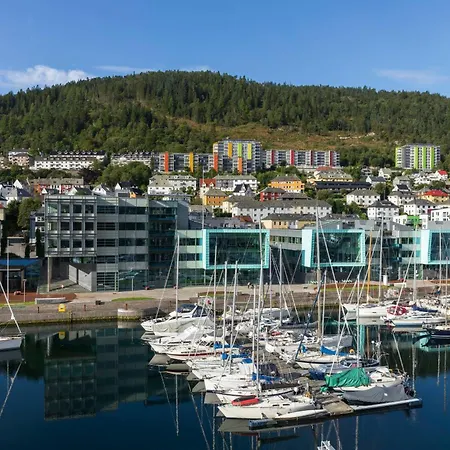 Moxy Bergen-3
