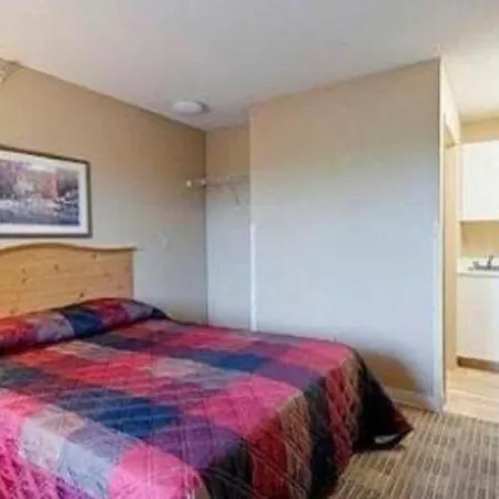 Extended Stay Kansas City-3