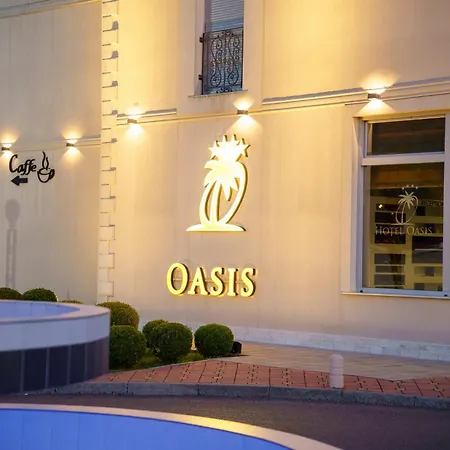 Hotel Oasis-3