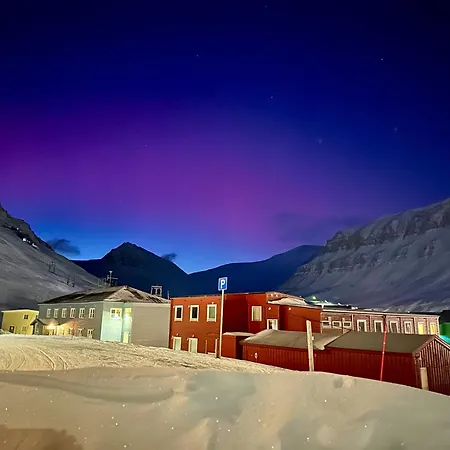 Haugen Pensjonat Svalbard-2