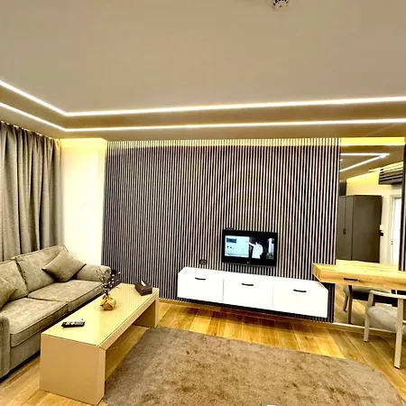 Queens Suite Hotel-2