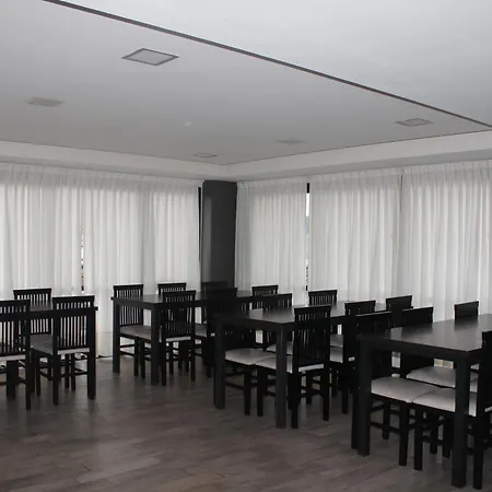 Excelente Departamento Moderno Con Pileta-2
