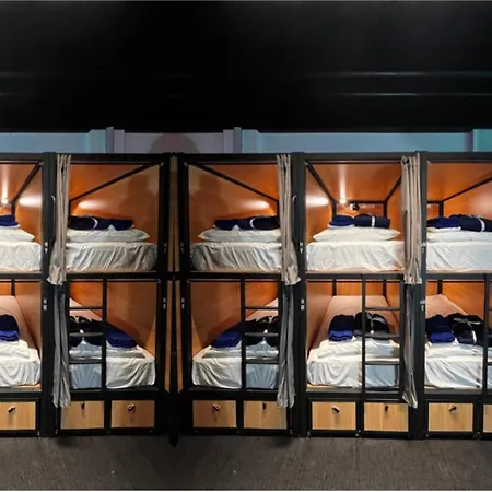 Capsuleaccom Hostel-2