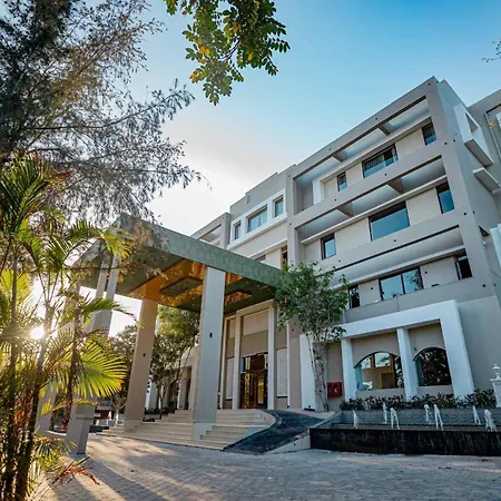 Essentia Udaipur Luxury Resort & Spa-2