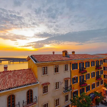 Venice Hotel Phu Quoc - Free Airport Shuttle & Spa Inclusive-3