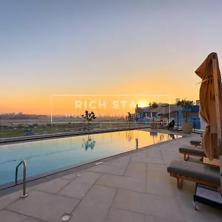 Sleek 2Br In Nobles, Business Bay-2