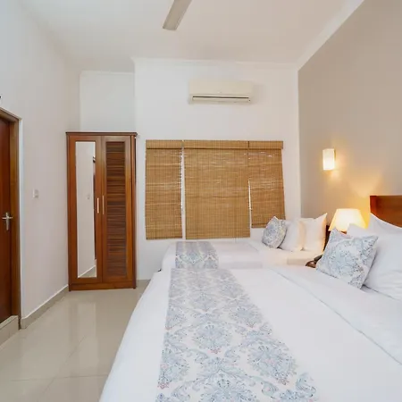 Hotel Travellers Nest Kandy-2