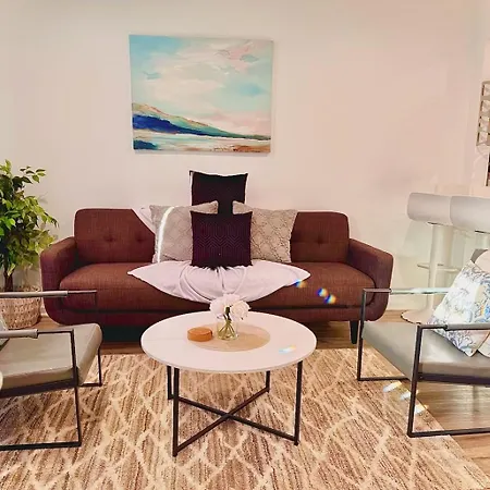 Modern Home Near Uptown Clt, Airport And More-2