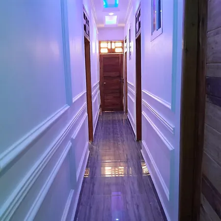 Valley Breeze Hotel-2