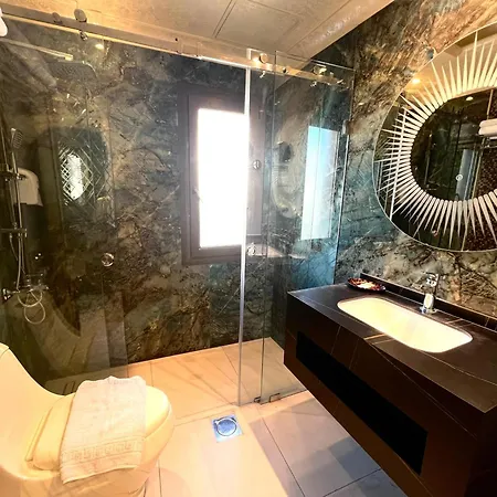 Q Hotel-3