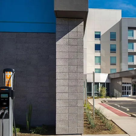 Home2 Suites By Hilton Phoenix Midtown-3