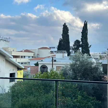 Lux Hub Spot-Νear European Uni Engomi-2
