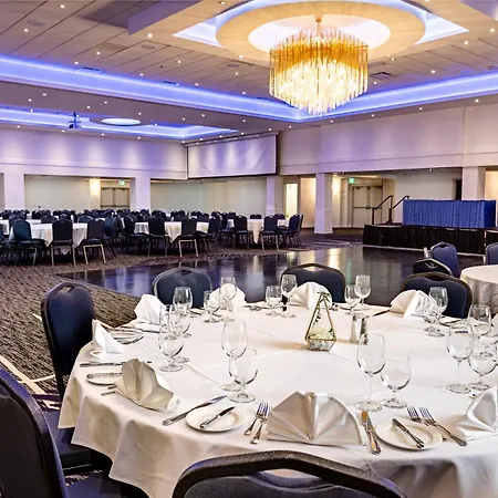 Wyndham Edmonton Hotel And Conference Centre-2