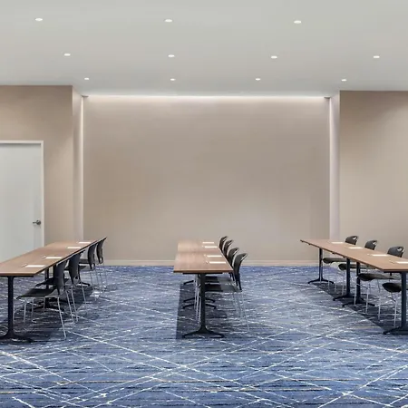Residence Inn By Marriott The Bronx At Metro Center Atrium-2