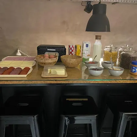 Main Square Hostel-2