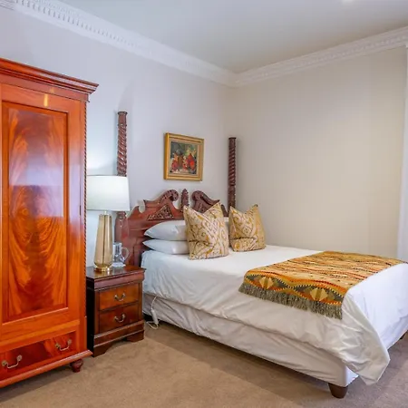 Grand Lux Boutique Manor-2