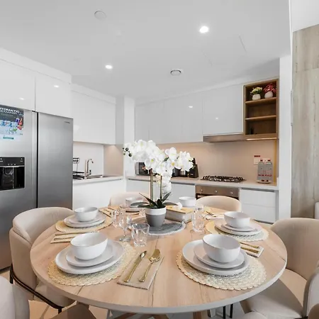 Amazing 2Br Home Burj Khalifa View Steps Walk To Dubaimall-2