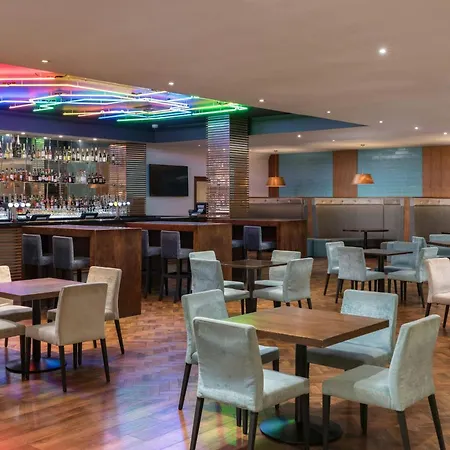 Renaissance London Heathrow Hotel-2