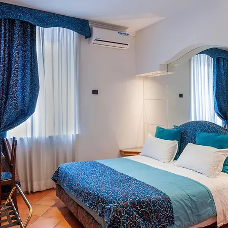 Hotel Canova-2