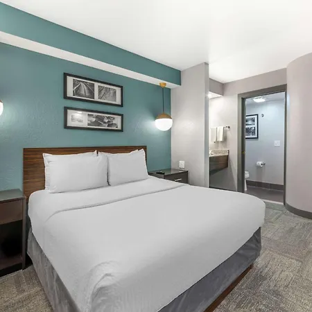 Sleep Inn Miami Airport-2