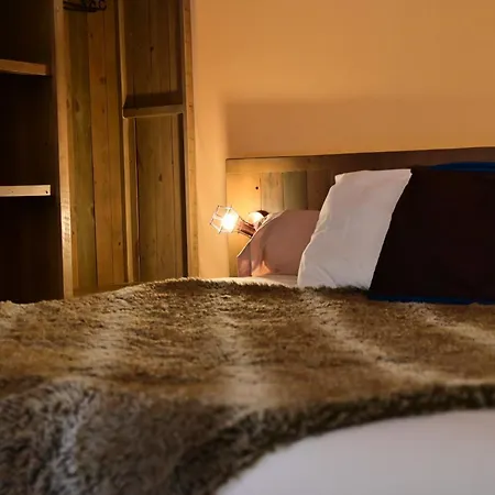 Prehistoric Lodge - Adult Only-2