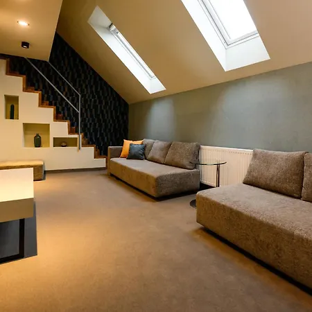 Artloft Garni Hotel-2