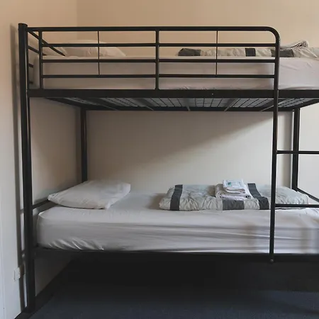 Manly Bunkhouse-2