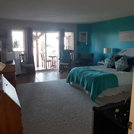 Davis Bay Bed & Breakfast-2