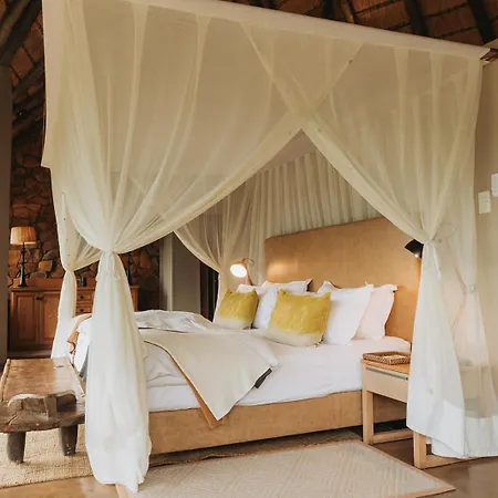 Nambiti Plains Lodge-2