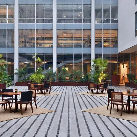 Aloft By Marriott New Delhi Aerocity-2