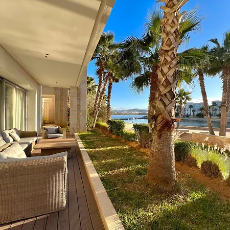 Ritz Carlton Luxurious Stay-2