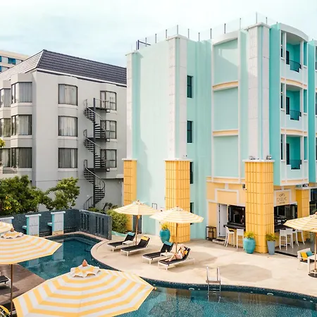 Wave Hotel Pattaya-3