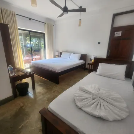 Red Sun Beach Villa Kosgoda-3